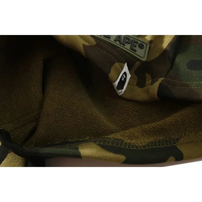 Bermuda Bape Shark Undefeated Camuflada