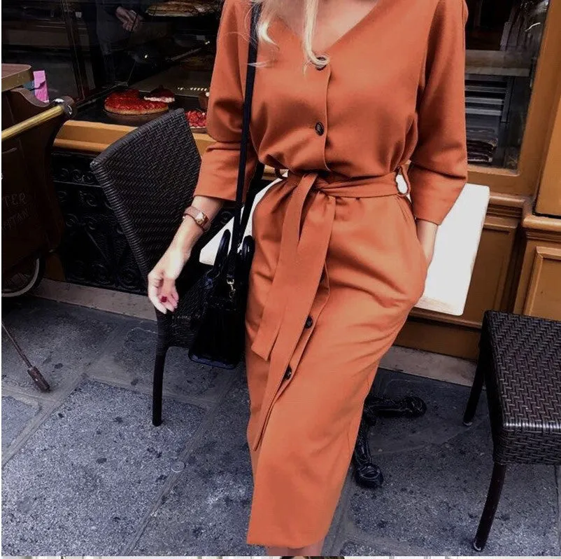 Long-sleeved buttocks solid color dress, V-neck, long-sleeved, slimming, wear a mid-length dress before and after